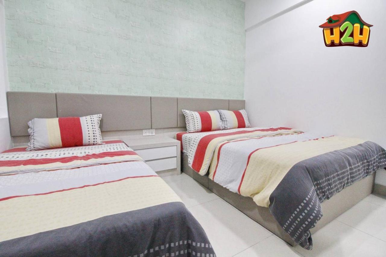 H2h - Eleven14 Majestic Apartment